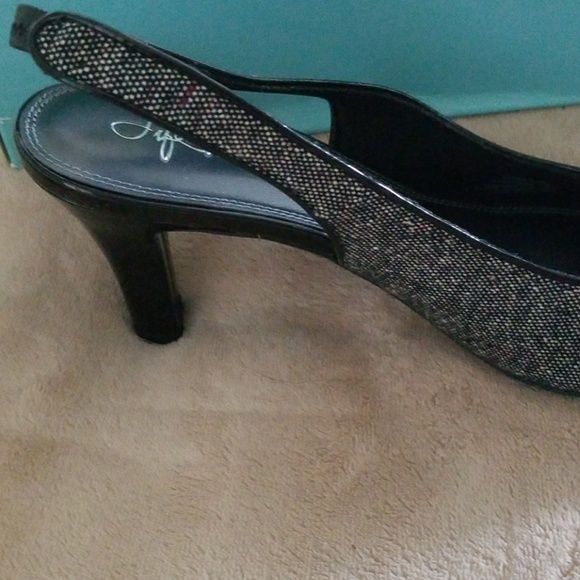 Shoes - Picture 2 of 3